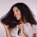 laSaponaria Rastlinski keratin za lase - aktivni restrukturirajoč in volumenski sprej (100 ml) - primerno za poškodovane in tanke lase