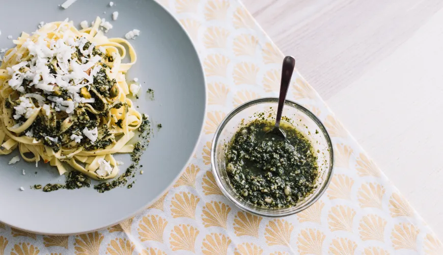 Domače pesto prinaša okus Italije v vašo kuhinjo